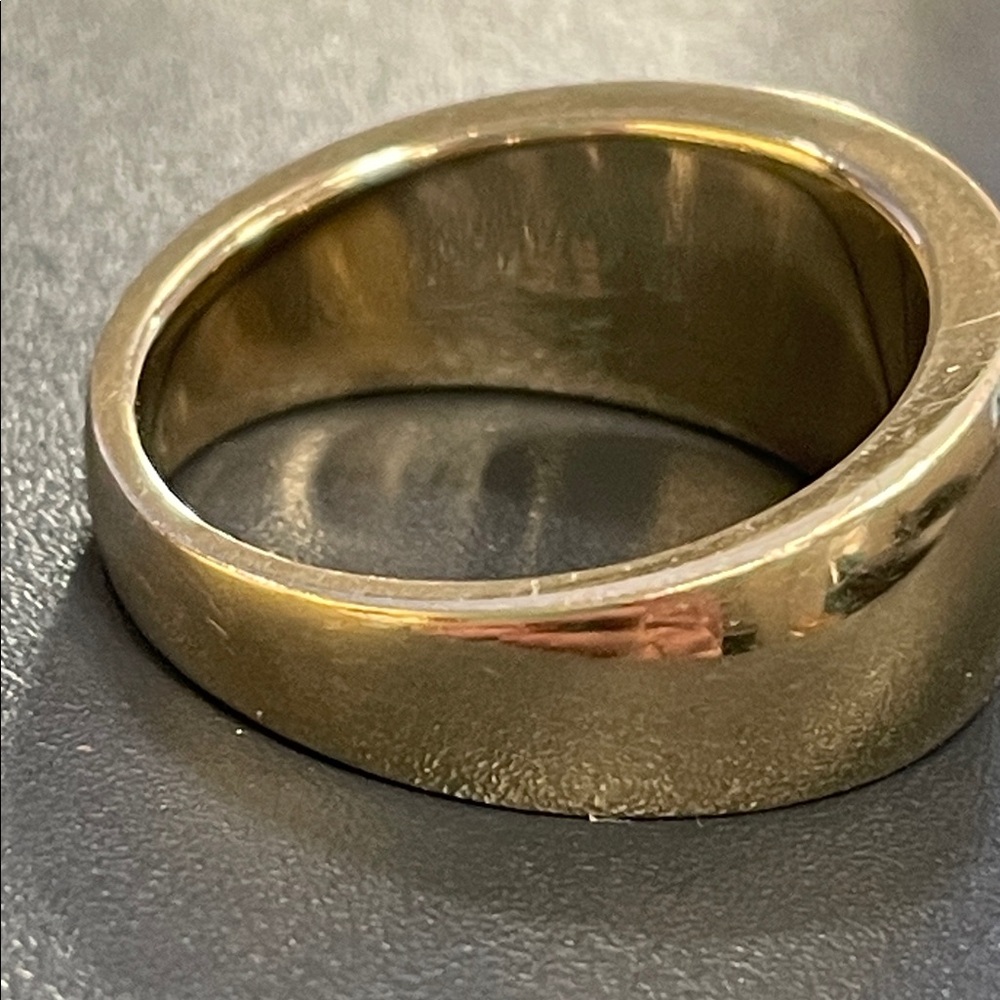 10K Polished Gold Women's Ring - Picture 8 of 15